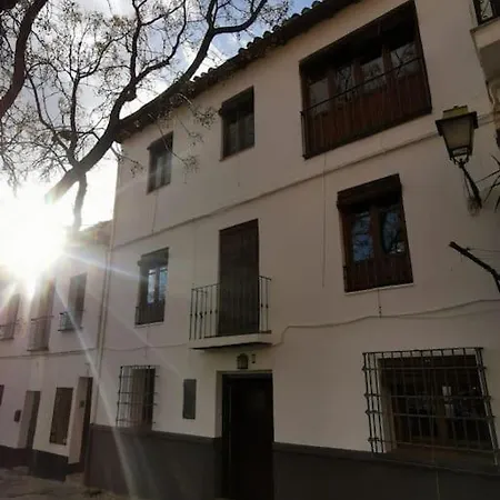 Casa Tipica Del Albaicin Con Interior De Diseno Holiday home