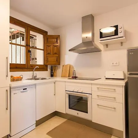 Casa Tipica Del Albaicin Con Interior De Diseno Holiday home