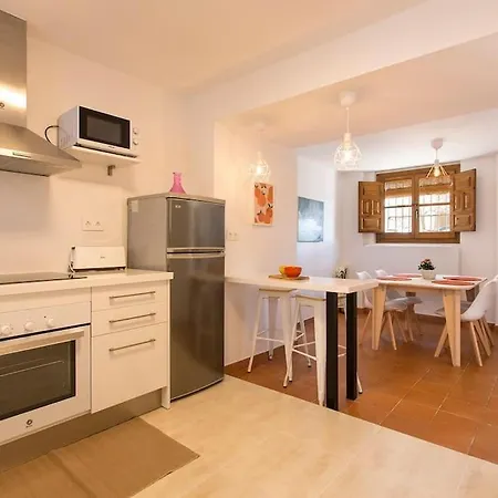 Casa Tipica Del Albaicin Con Interior De Diseno Holiday home