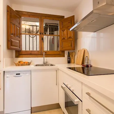Casa Tipica Del Albaicin Con Interior De Diseno Holiday home